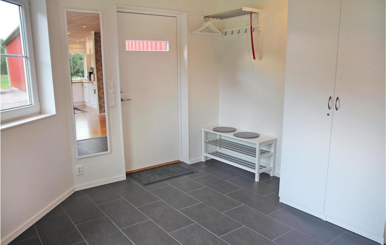 2 Bedroom Cozy Apartment In Habo Mullsjö Exterior foto